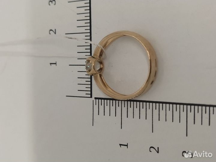 Золотое кольцо с бриллиантом 16р