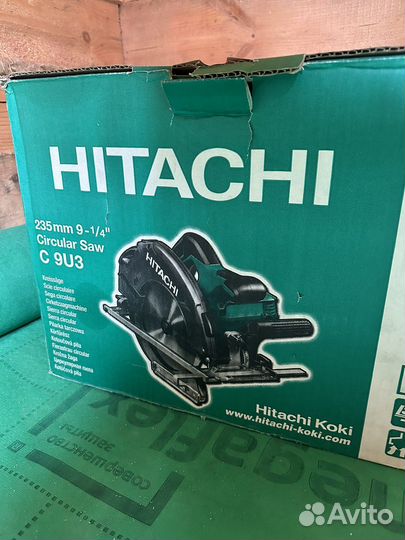 Hitachi C 9U3