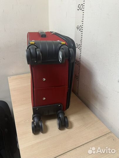 Новый средний Чемодан на 4 Колесах Арт.2857