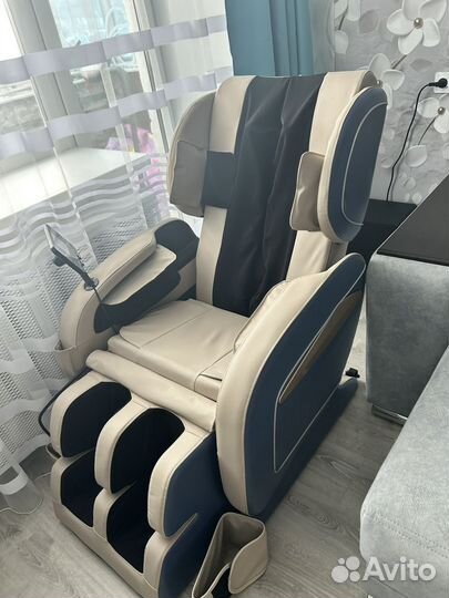 Массажное кресло