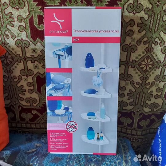 Угловая полка для ванной