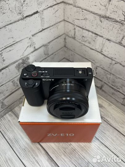 Sony ZV-E10 kit 16-50mm Black/white русское меню