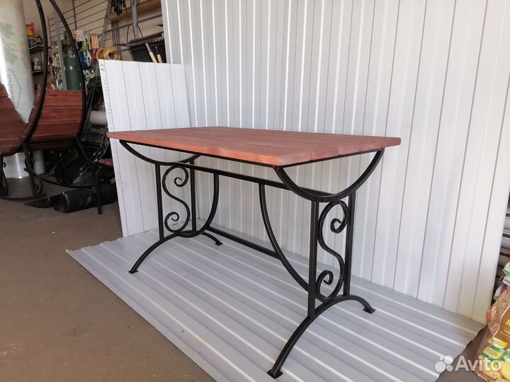 Садовые столы