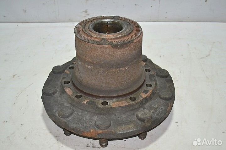 Ступица, дисковые тормоза, передний мост, правая s