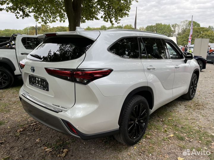 Разбирается toyota highlander