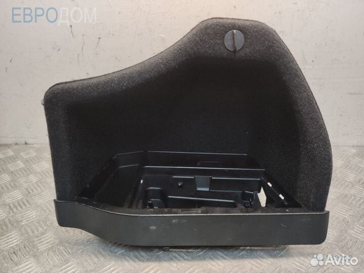 Обшивка багажника на BMW F30 s1139348
