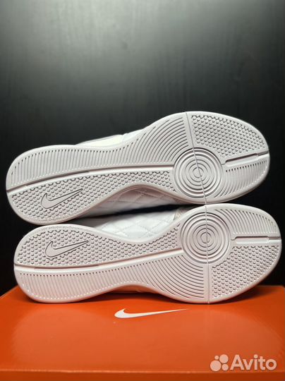 Футзалки Nike Tiempo Ronaldinho R10