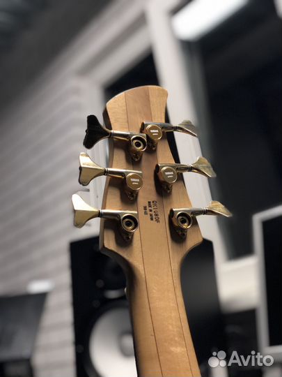 Басс гитара yamaha
