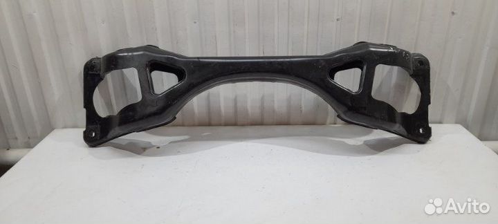 Балка задняя верхняя Volkswagen Touareg 2002