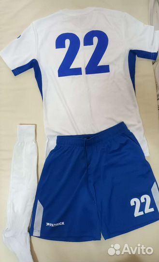 Новая детская футбольная форма