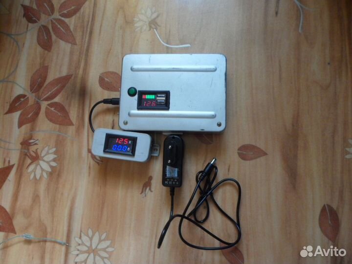 Переносная электростанция 12в 5а Литий