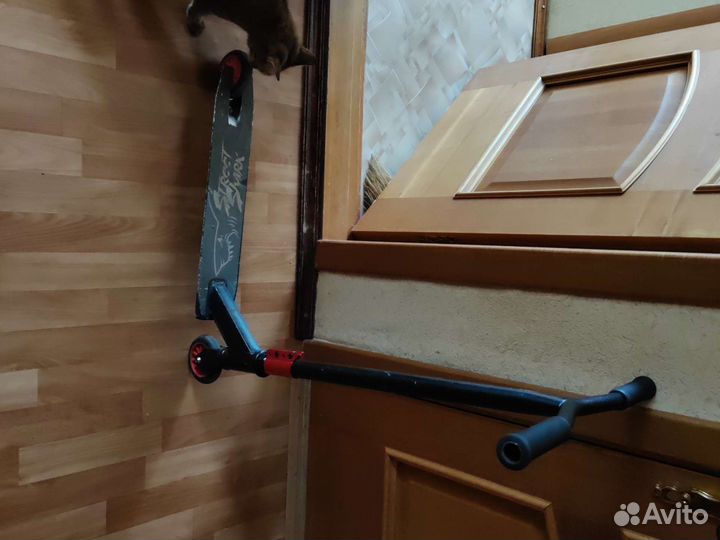 Трюковой самокат