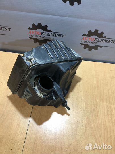 Корпус воздушного фильтра Renault Fluence