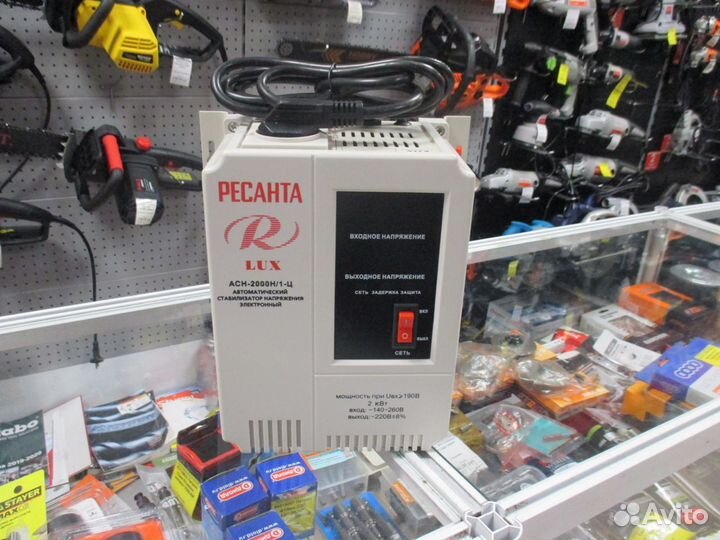 Стабилизатор напряжения Ресанта асн-2000 Н/1-lux