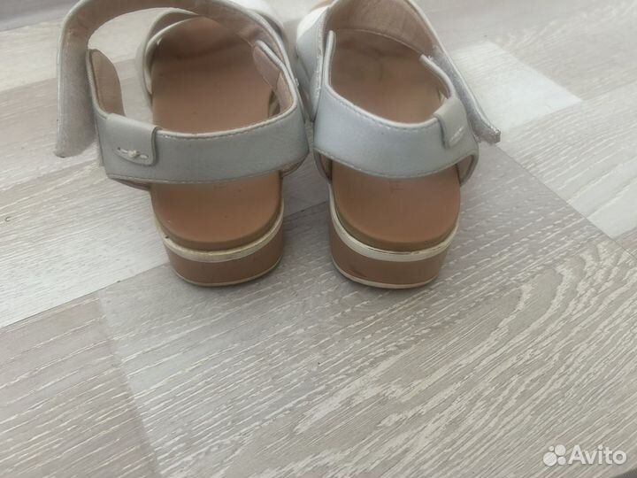 Босоножки для девочки