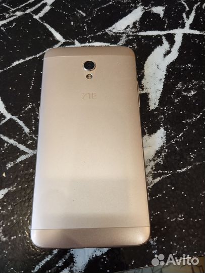 ZTE Blade V7, 2/16 ГБ