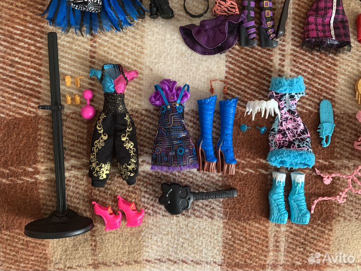 Аксессуары,одежда к куклам монстер хай