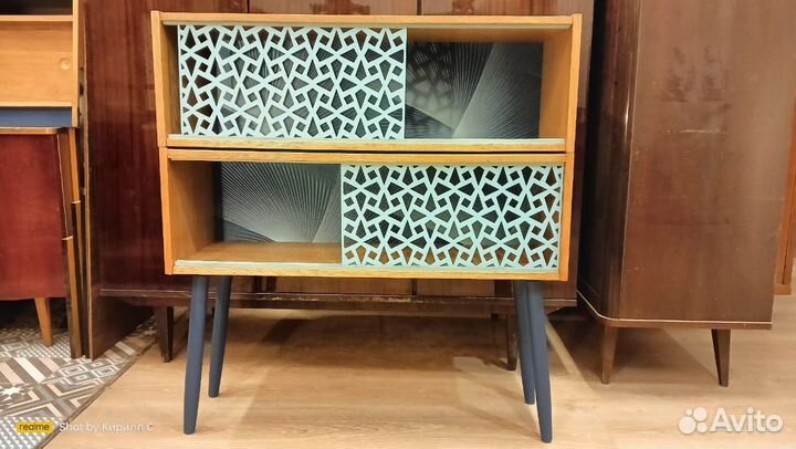 Полки напольные, настенные 