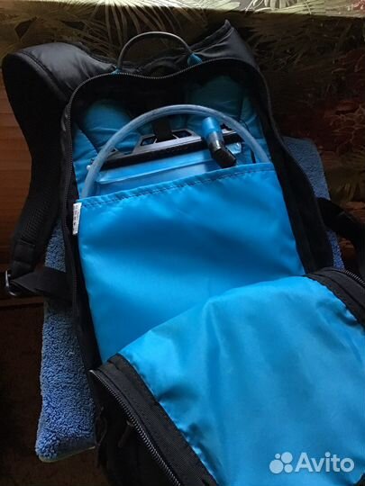 Рюкзак здесь