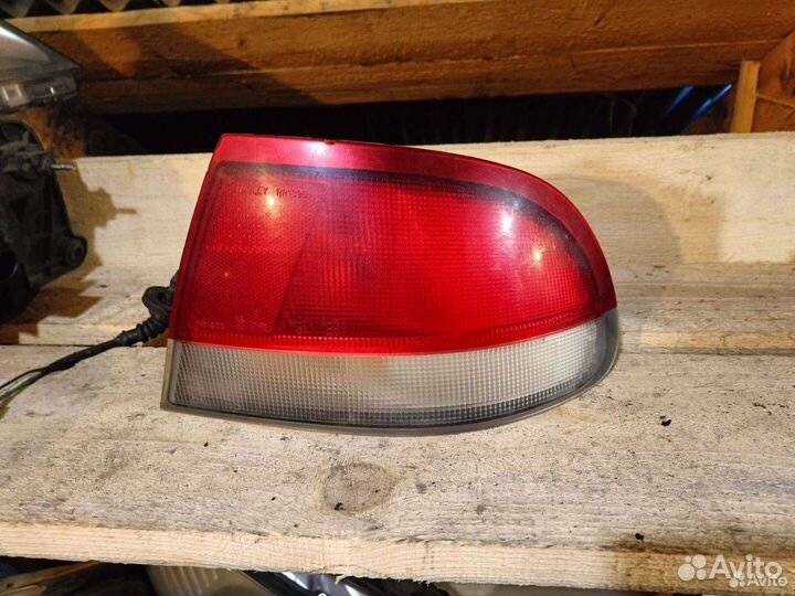 Фонарь задний правый Mazda 626 GE (1991 - 1997)