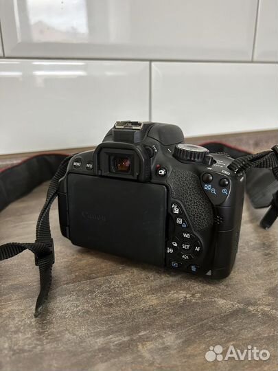 Фотоаппарат Canon EOS 650D