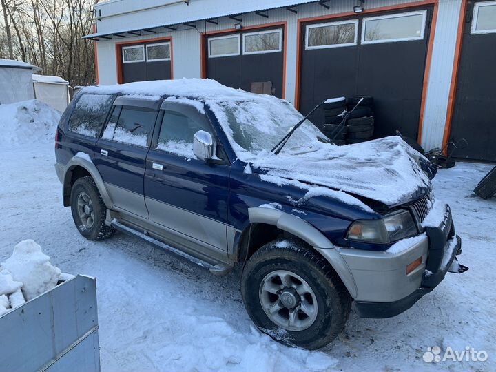 В разборе Mitsubishi Challenger 6G74 АКПП 1998