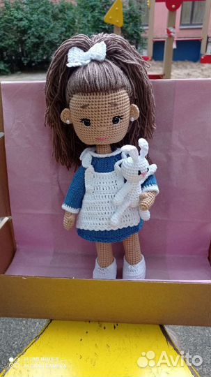 Вязаная кукла ручной работы
