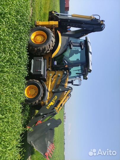 Экскаватор-погрузчик MST M542 PLUS, 2022