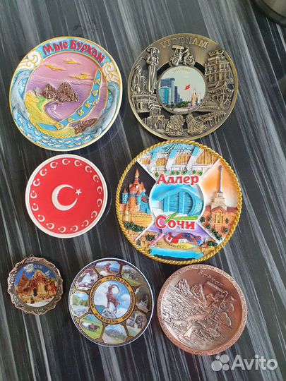 Сувенирные тарелки