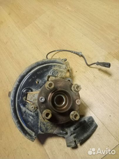 Правый поворотный кулак Лада Ларгус cross 21129