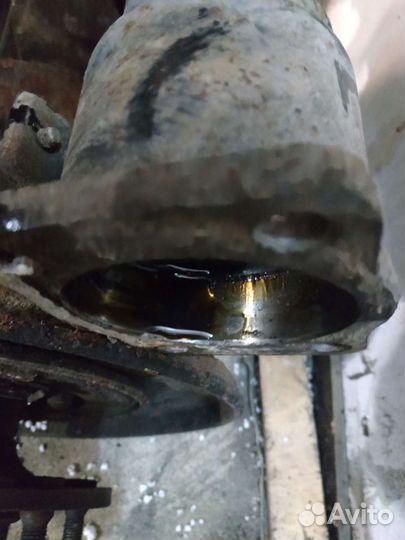 Чулок заднего моста Ssang Yong Rexton 1