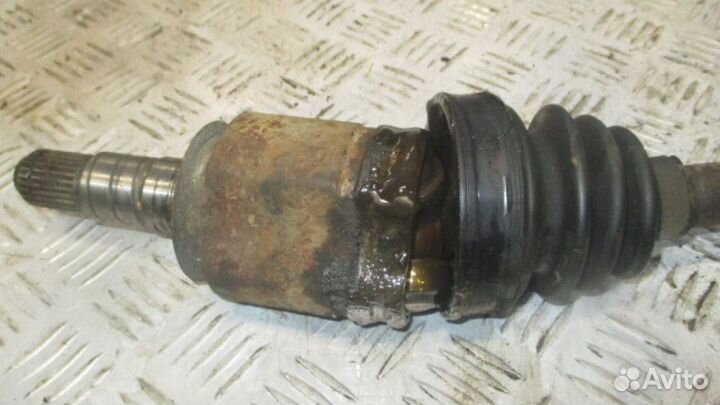 Полуось передняя левая Infiniti M Y50