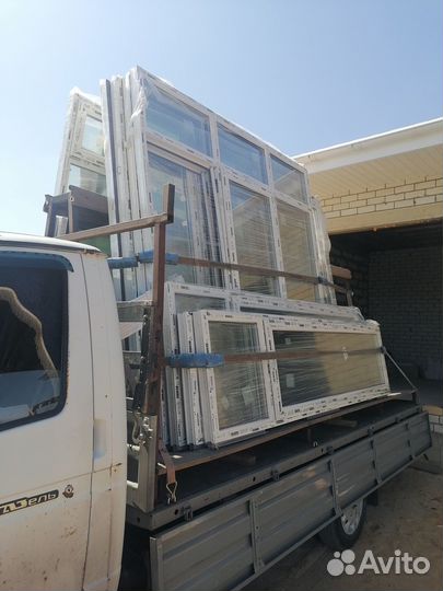 Газель с пирамидой