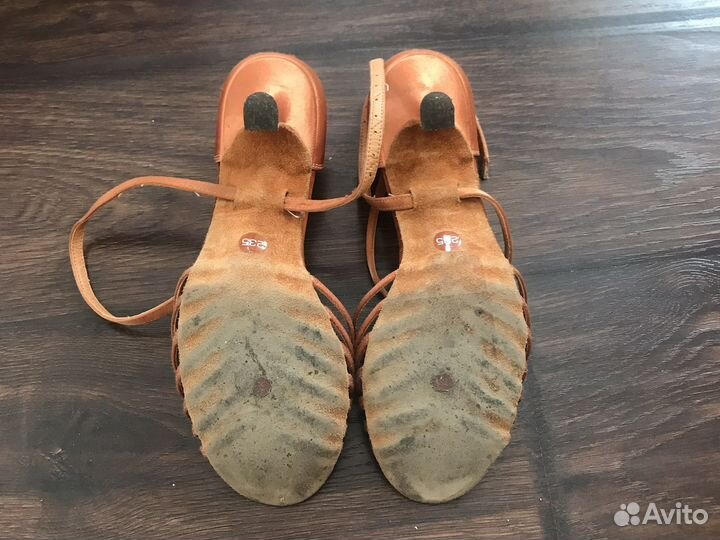 Туфли для бальных танцев