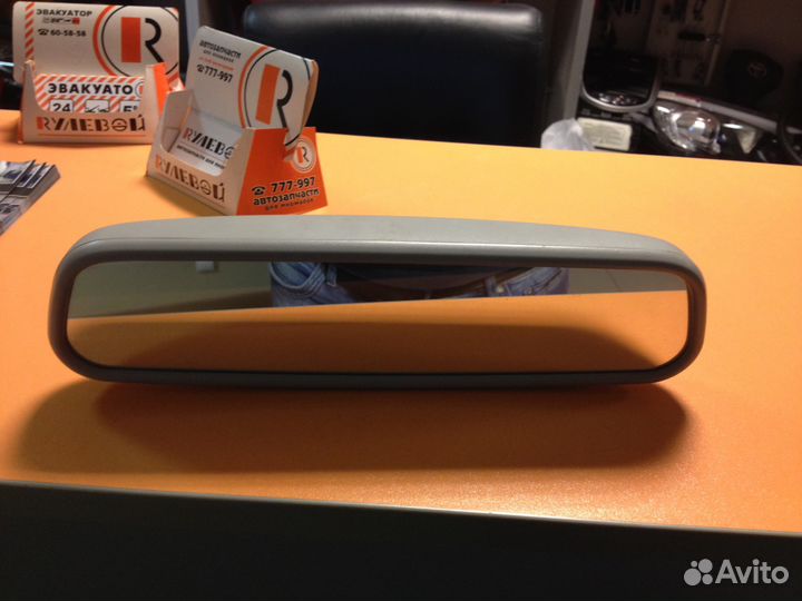 Зеркало салона на Audi A6 C6