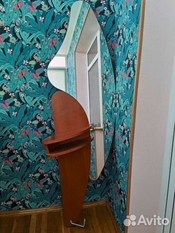 Зеркало с полкой подвесное для прихожей