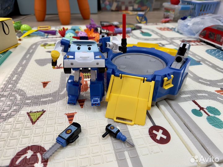 Кейс с трансформером и гаражом robocar poli Поли