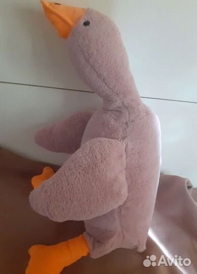 Большой плюшевый гусь)