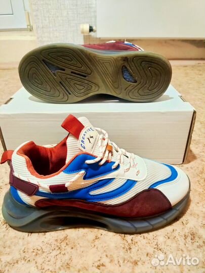 Кроссовки летние