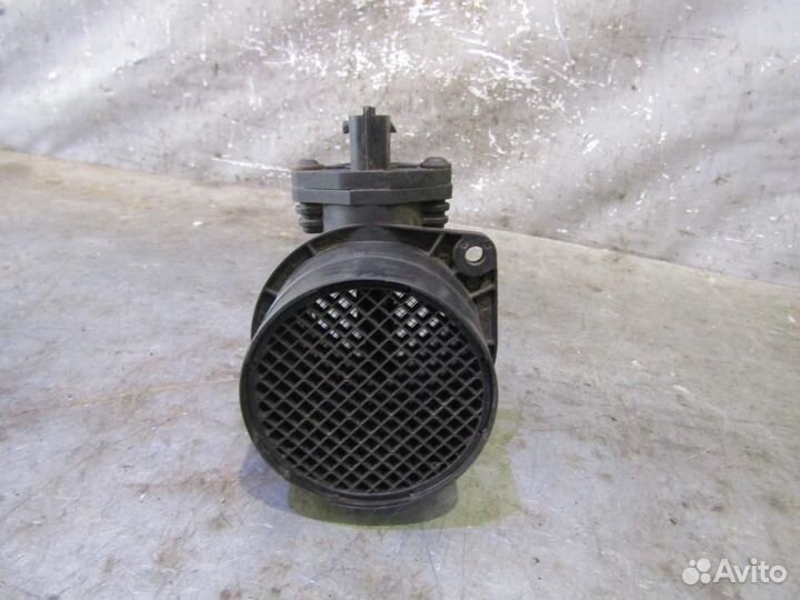 Расходомер воздуха (массметр) Porsche Cayenne 200