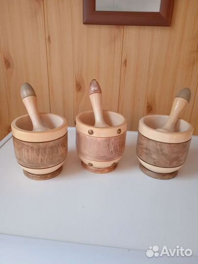 Посуда из дерева, ступки, солонки, кружка