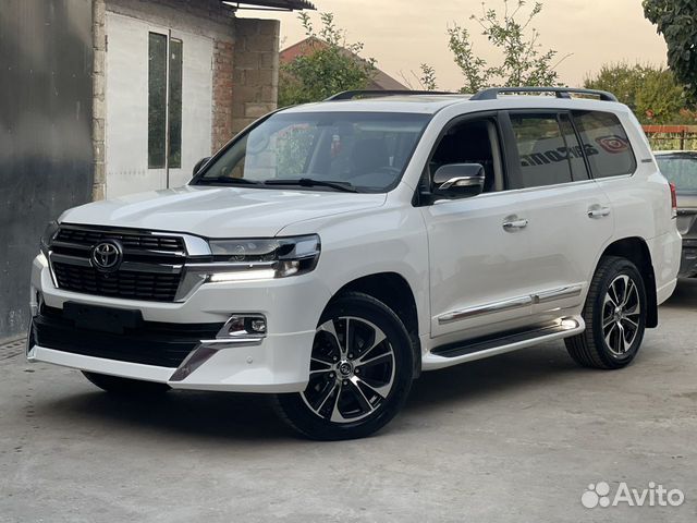 Рестайлинг Обвес на land cruiser 200