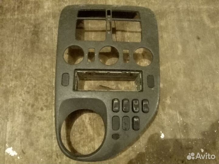 Консоль Мерседес вито 638 механика