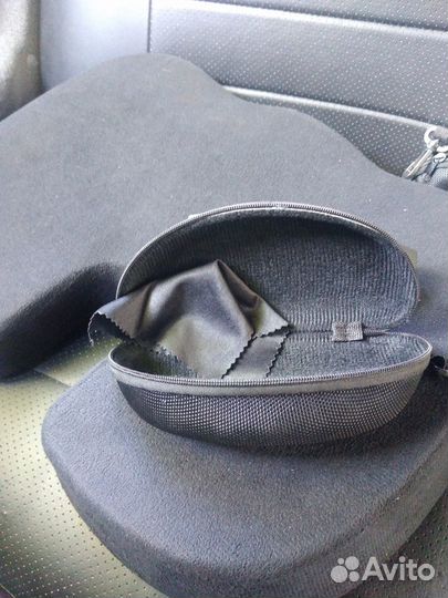 Солнцезащитные очки