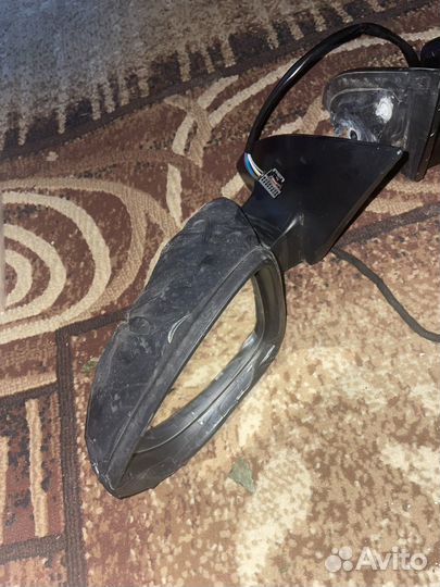 Правое боковое зеркало на volkswagen passat cc