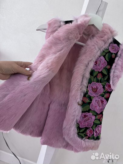 Меховая жилетка детская