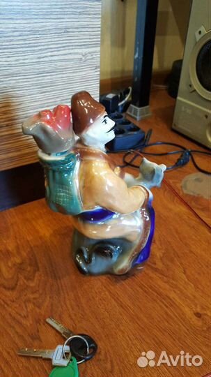 Фарфоровый штоф-графин 