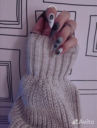 Маникюр / Наращивание ногтей / Педикюр