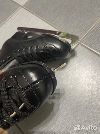 Фигурные конки Wifa 30 черного цвета