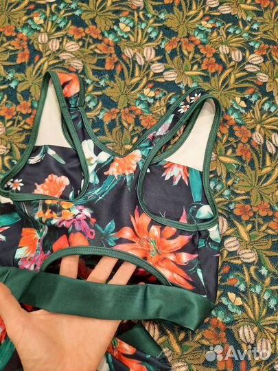 Спортивный костюм женский